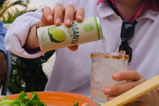 Margarita, over salt